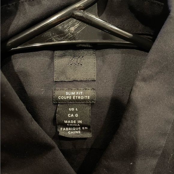 H&M men’s dress shirt - Picture 2 of 2